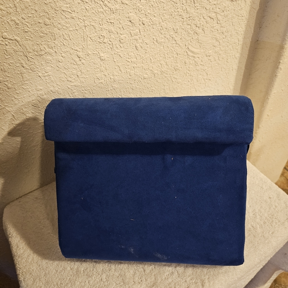 Blue Flippy Soft For Ipad/tablet/ Laptop/ Books/ Magazines